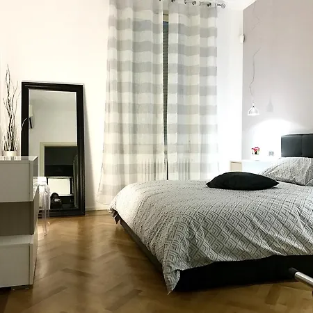 Piazza Di Spagna Flat *